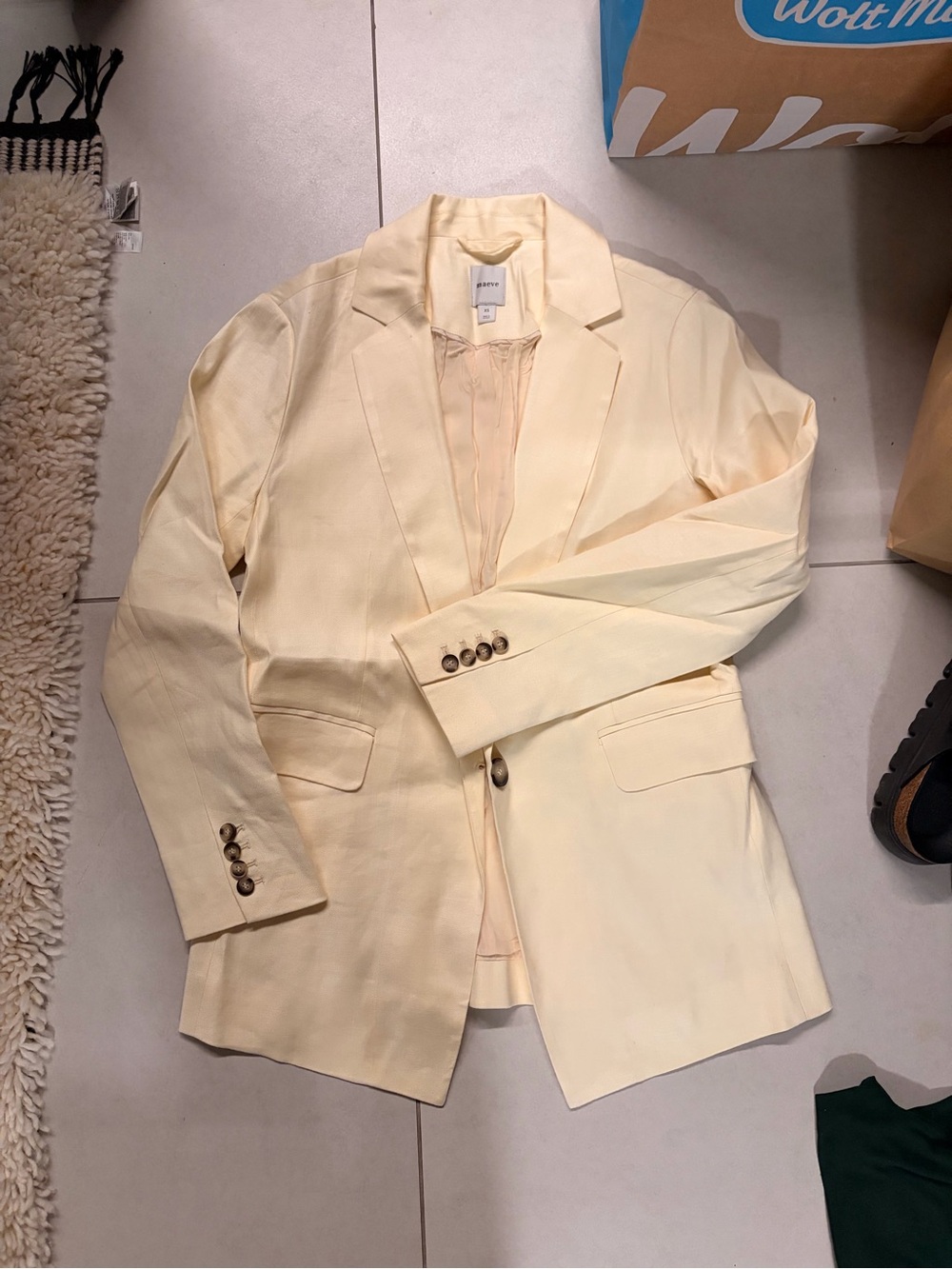 Pale Yellow Single-Breasted Women’s Blazer - Maeve